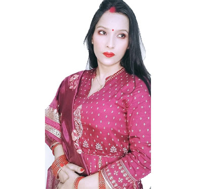 Provenance Property Group Management